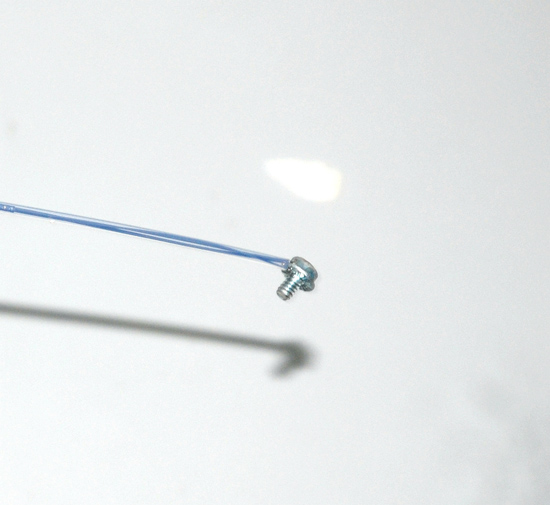 四爪形異物鉗抓取步驟三